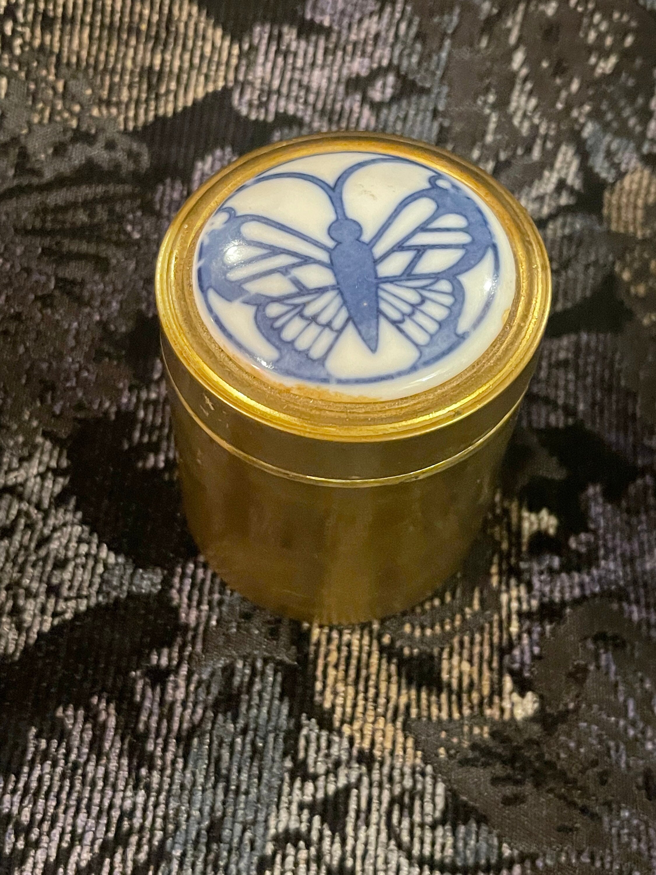 BUTTERFLY TRINKET Box…white Enamel Top and Brass Base…unscrewable