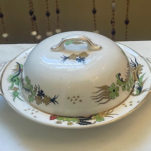 LIDDED CHEESE DISH…Pareek... Round Lid…Colorful Floral and Scroll Design…Gold Gilt Accents…2-Piece Set…Top Handle…England 1940s/50s #W.T2