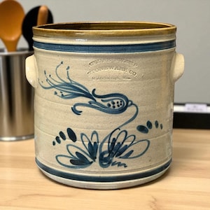 STONEWARE CROCK…Cedar Swamp Stoneware Co., Mass…Small Side Handles…Blue Flower  and Blue Line Design…Brown Interior…Artist Signed…1977 #WT4