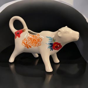 FLOWERED COW CREAMER…Porcelain…Colorful Flowers & Designs…Country, Farmhouse, Rustic Kitchen…Open Mouth Pourer…Tail Handle…Vintage #W.T1