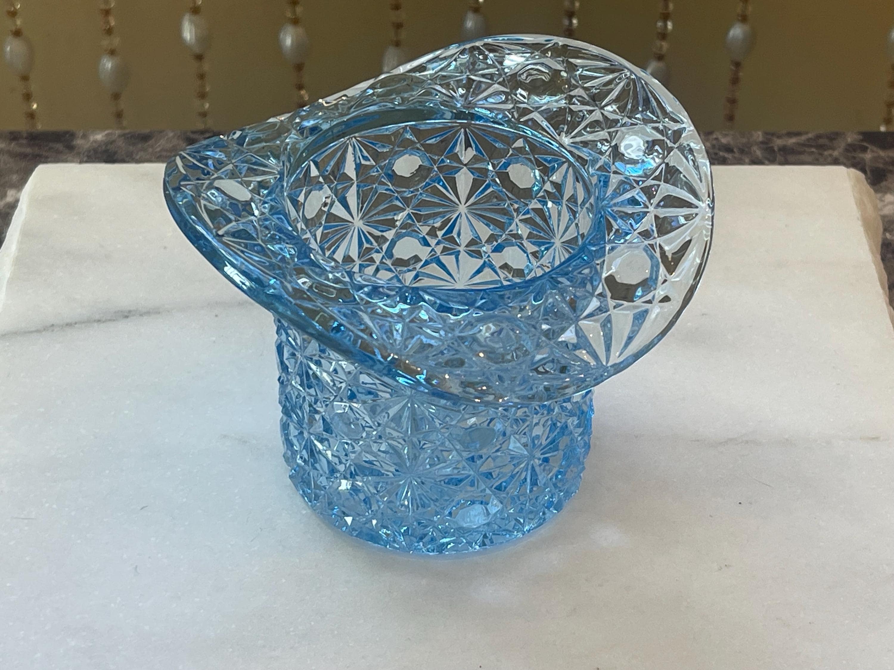 FENTON TOP Hat…daisy & Button…light Blue Cut Glass…collectible