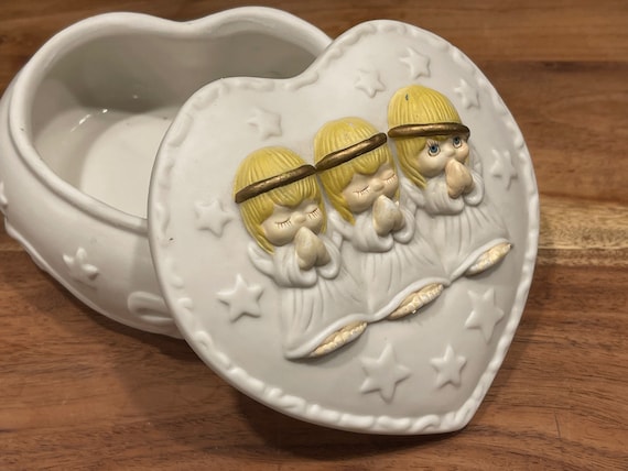 HALLMARK PRAYING ANGEL Covered dish…Heart Shaped…… - image 2