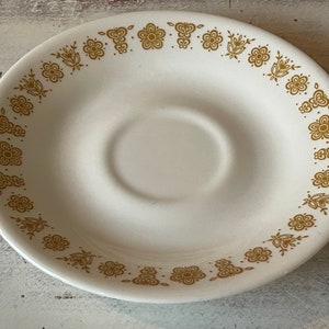 CORELLE “BUTTERFLY GOLD” Saucers…Set of 8…White with Gold Butterfly and Flower Pattern…Replacement Pieces…1970s