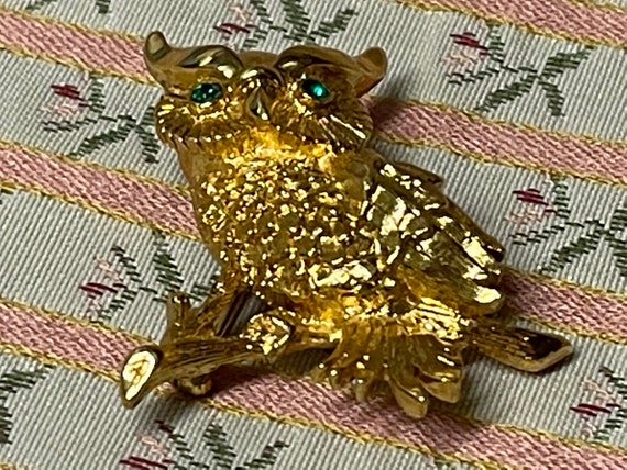 MONET OWL BROOCH…Green Rhinestone Eyes…Gold…Signe… - image 2