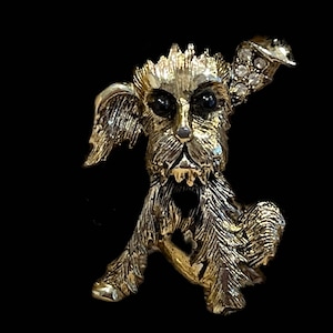 TERRIER BROOCH/PIN…Gold Tone Metal, Rhinestone Ear…Black Eyes…Textured…Vintage…Rare Find!