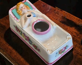 Vintage Pinup Girl Ceramic Ashtray, Naughty Nodder With Nodding