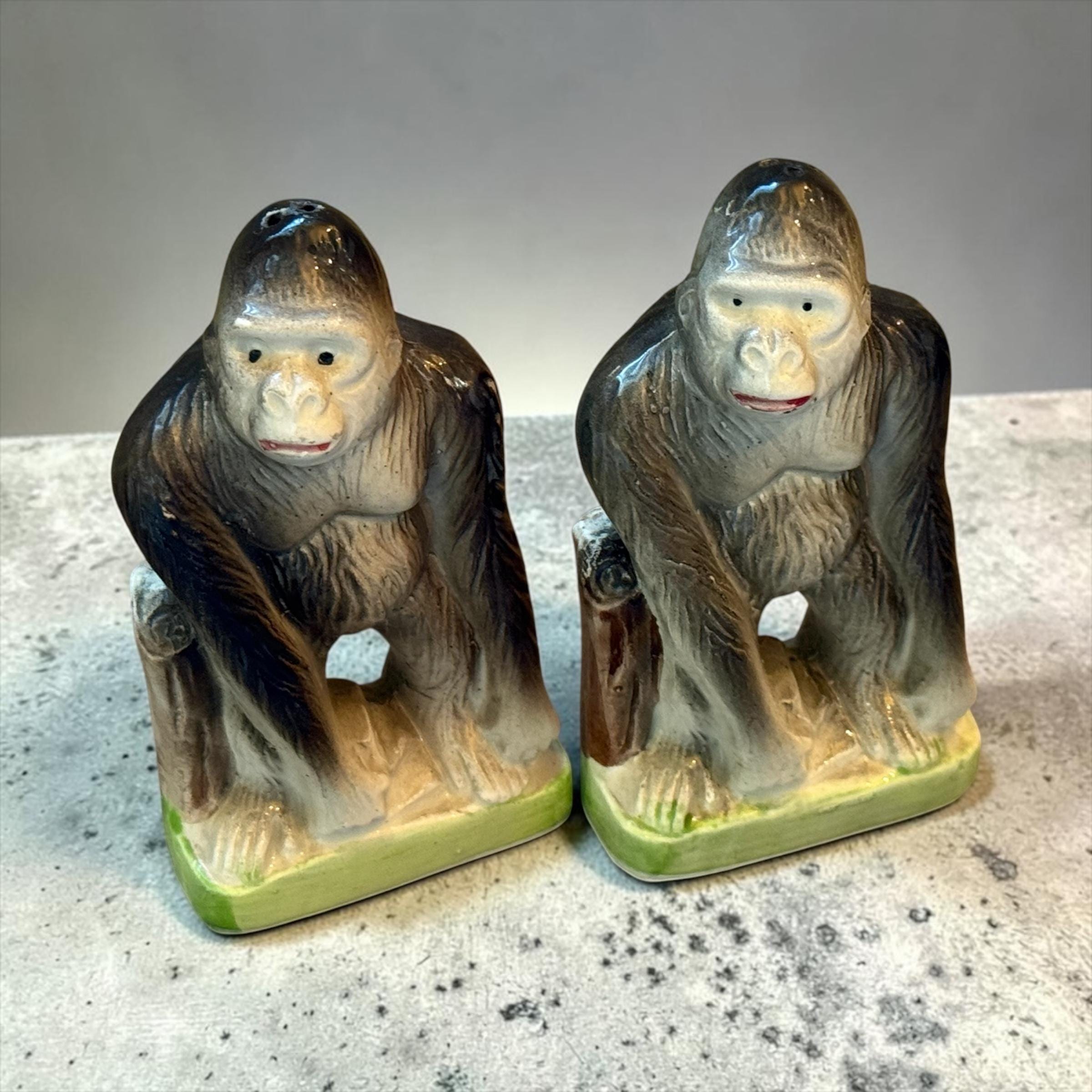 Gorilla Salt and Pepper Shaker - Etsy