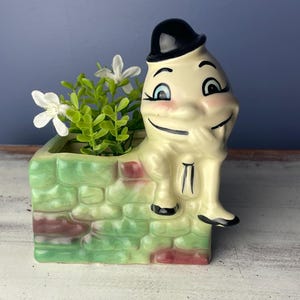 HUMPTY DUMPTY PLANTER…Humpty Dumpty Sitting on a Wall…Glazed Ceramic…Nursery Rhyme Decor…Children’s Room/Nursery…1960s #W.T.1