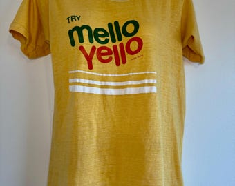 Vintage 70s Mello Yellow Tee Retro T-Shirt Coca Cola Asvertising