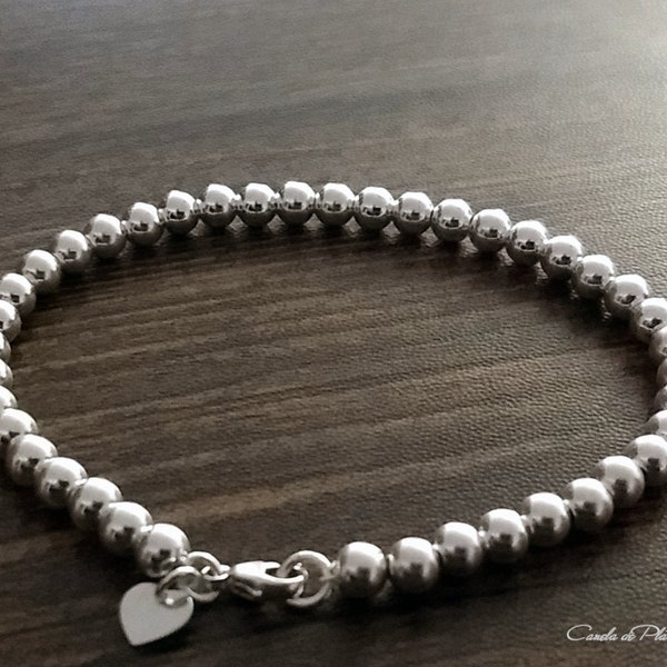 Bracelet boule en argent 925 de 5 mm. Bracelet de perles en argent sterling avec petit pendentif coeur