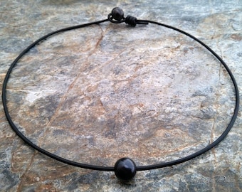 Choker nur schwarze Perle und Leder