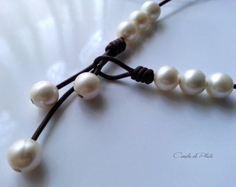 Leather Choker and Freshwater Cultured Pearl. Pearl and Leather Necklace