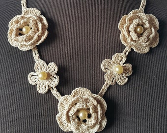 Crochet Rose Necklace, Crochet Neck Accessory, Flower Necklace, Light Beige, 100% Cotton.