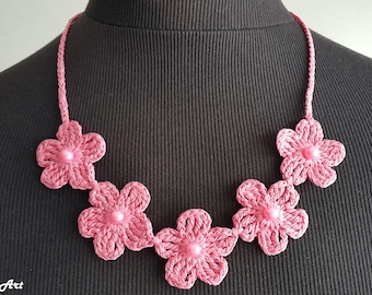 Crochet Necklace, Crochet Neck Accessory, Flower Necklace, Hot Pink, 100% Cotton.