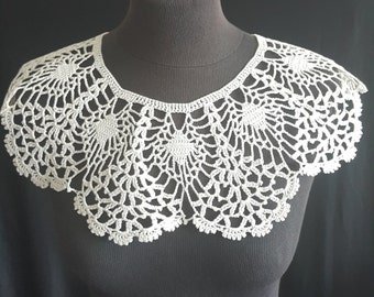 Handmade Crochet Collar, Neck Accessory, Ivory, 100% Cotton