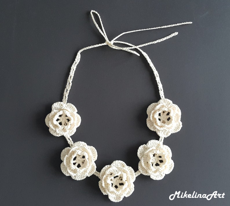 Crochet Necklace, Crochet Neck Accessory, Flower Necklace, Ivory, 100% Cotton. image 3