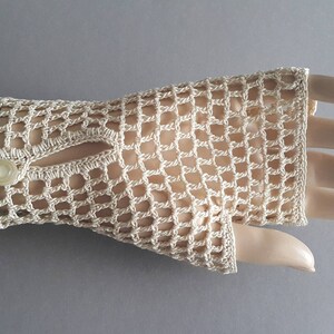 Crochet, guanti, guanti senza dita, Beige chiaro, 100% mercerizzato cotone. immagine 2