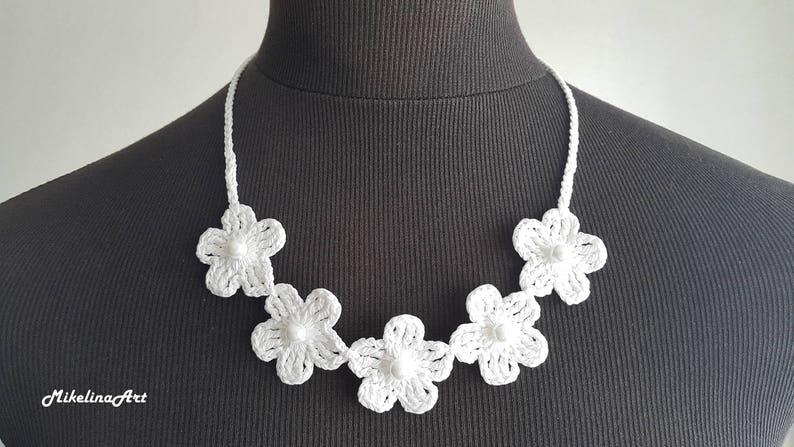 Crochet Necklace, Crochet Neck Accessory, Flower Necklace, White, 100% Cotton. image 1