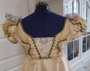 Jaren 1810 Regency baljurk "Lady April", uniek in zijn soort, klaar om Jane Austen kostuum uit het Napoleontische tijdperk te dragen, XL-formaat