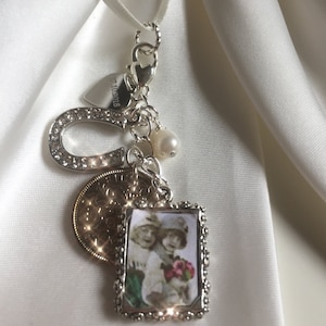 Bridal Bouquet Charm - Memorial Frame Charm, Remember your loved ones, Lucky Horseshoe, Sixpence, Wedding Charm, Gift for Bride