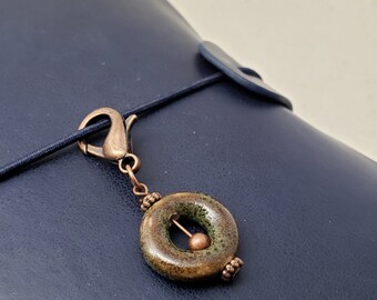 Planner Charm, Antiqued Copper Dangle Charm, Charm for notebook, Charm for purse, Circle Charm, Copper Charm