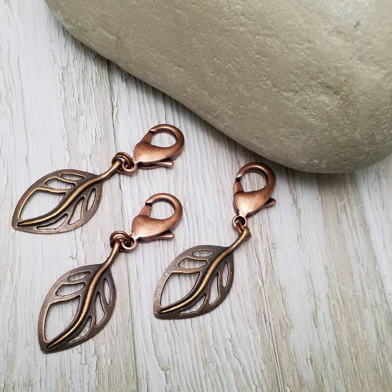 Leaf Planner Charm, Antiqued Copper Leaf Dangle Charm, Charm for notebook, Charm for purse, Leaf Charm, Copper Charm image 2