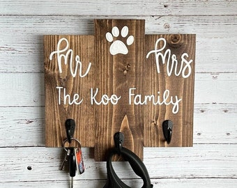 Personalized Mr & Mrs Dog Leash Holder | Wedding Gift for Dog Owners | Pet Entryway Hooks