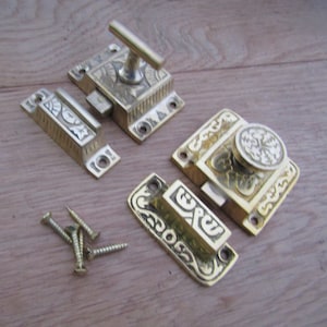 SOLID BRASS Cupboard Turn Latch Catch Knob showcase Cabinet Door Latch Rim Lock old Vintage style door catch thumbturn