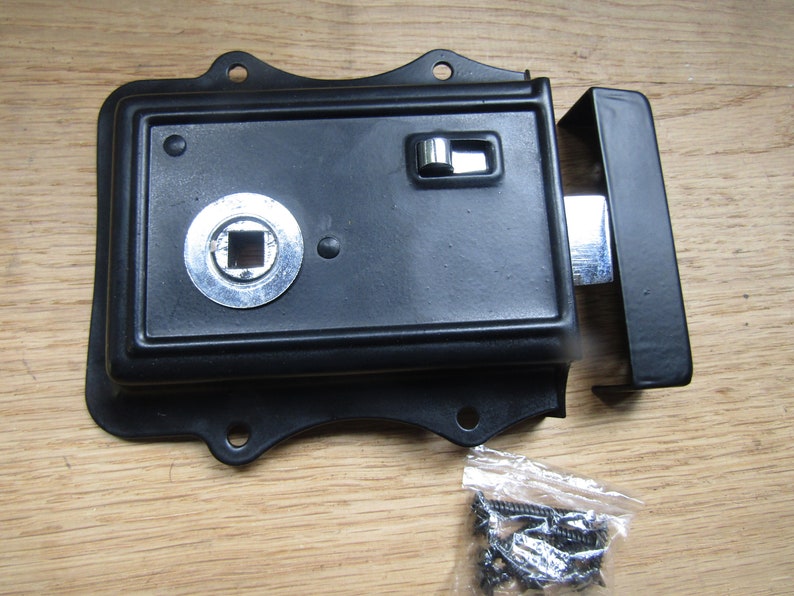 Traditional Retro Old English 1920s Victorian Style Rim Lock Sash Lock ...