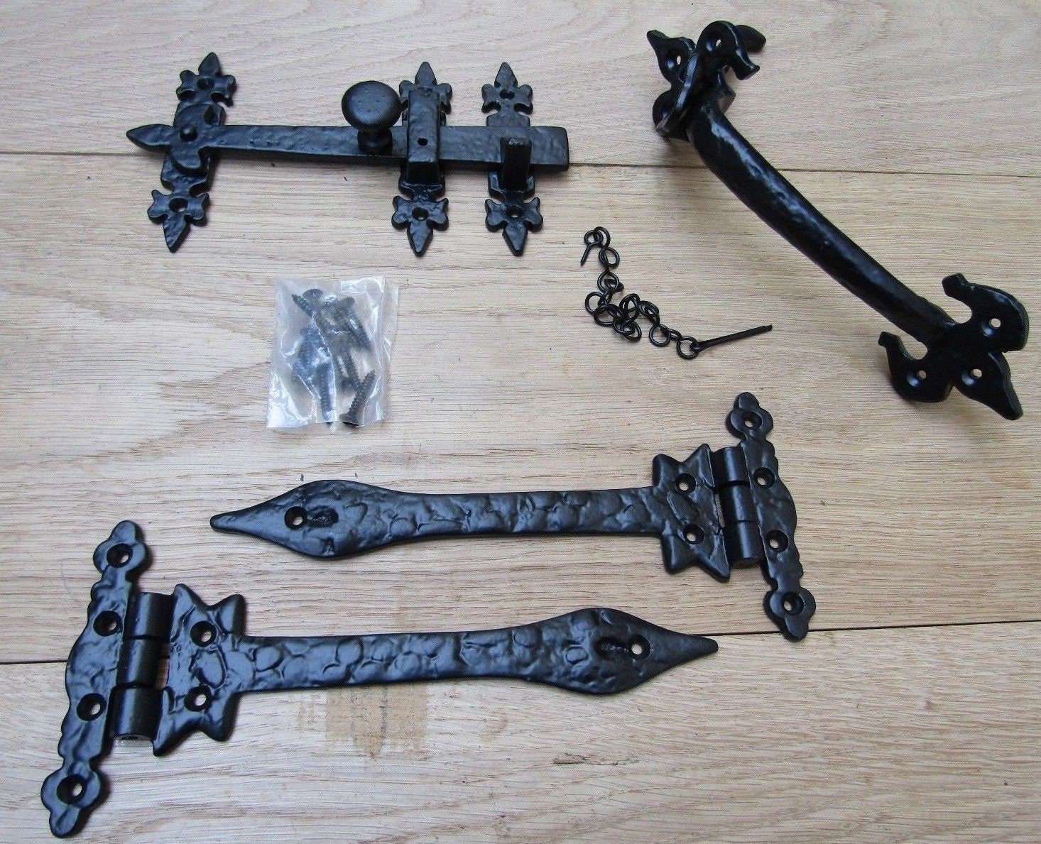 15'' Spear End Door Tee Hinges in Black Cast Iron pair 