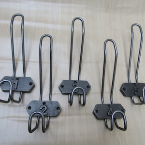 Packung mit 5 Gusseisen WIRE INDUSTRIAL alter Stil Rustikale Vintage Kleiderhaken Retro Shabby Chic Periode hängende Haken Wirbel Antike Eisenhaken