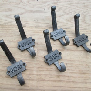 Pack Of 5 GNER Cast iron Rustic hat and coat hooks vintage retro old antique hanging hooks pegs ANTIQUE iron