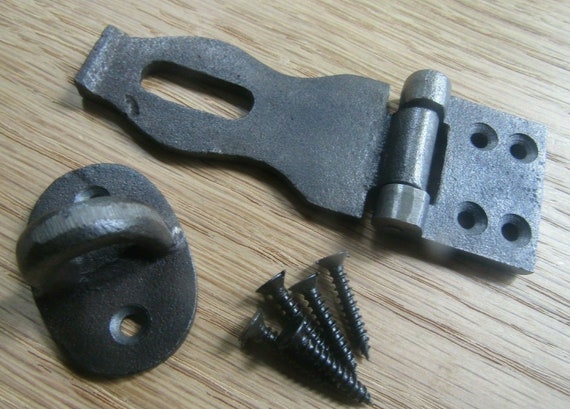 SMALL CAST IRON Rustic Vintage Old Style Safety Hasp and 