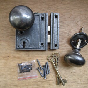 Massivt gjutjärn, dörrknopp och låslås, antika järn rustika vintage lantlig viktorianska dörrknoppar, handtag Vertical Cottage