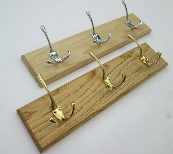 UK Handgefertigtes Massives Eichenholz Rustikales Holz an der Wand befestigter Hut und Kleiderhaken Schiene Rack Pegs Aufhänger Garderobe Liberty Dreifachhaken