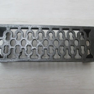 VICTORIAN AIR BRICK cast iron old retro vintage repro rustic air vent air brick grill cover image 4