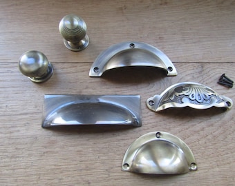 MASSIEF MESSING ANTIEK messing Victoriaans keukenmeubelkast kastlade trekgrepen knoppen rustiek vintage retro upcycle restauratie