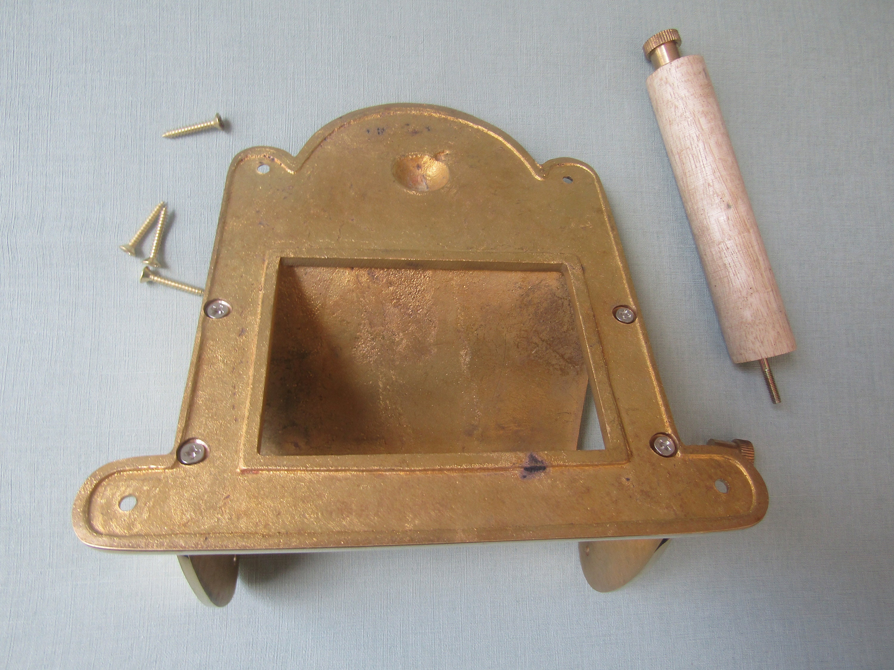 Traditional GWR Vintage Design Victorian Toilet Roll Holder Solid Brass 