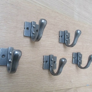 Pack of 5 GOTHIC SINGLE ROBE Cast iron Rustic coat hooks vintage retro victorian old antique style coat hook hanging hooks peg Antique iron