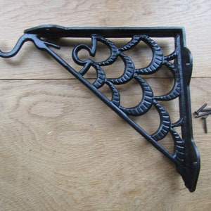 FANCY HOOK BRACKET Cast Iron Garden porch Rustic Hanging Basket Bracket Hook plants lantern chime hanging hook