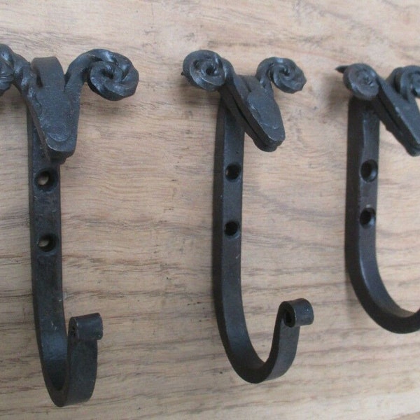 Pack of 3 SHEEP HEAD HANDFORGED Blacksmith rustic wrought iron hooks vintage old country iron hanging hooks cottage kitchen hand forged