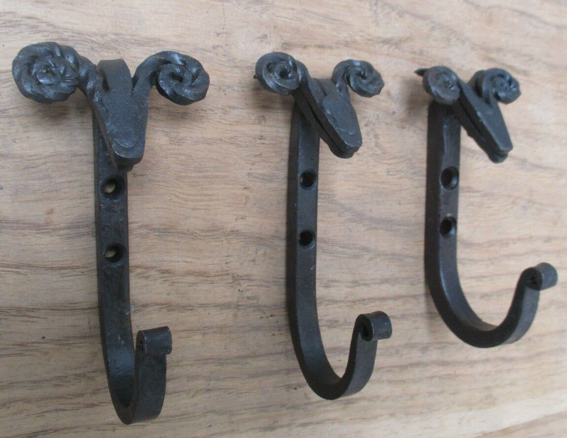 Blacksmith Style Wrought Iron Rams Head Design Hat Hook and Coat Hook 