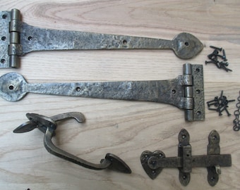 Antique Brass CAST IRON SPEAR hinges and 7" cottage thumb latch vintage Tudor gothic old style door tee hinges t hinge set