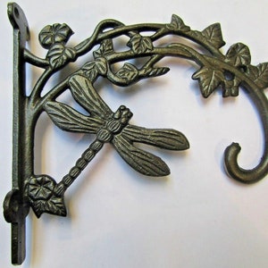 DRAGONFLY Cast Iron Garden porch Bird Rustic Hanging Basket Bracket Hook plants lantern chime hanging hook