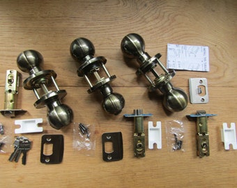 Pair of ROUND BALL antique brass sprung mortice lever latch lock  door knobs interior pull handles entrance bathroom passage