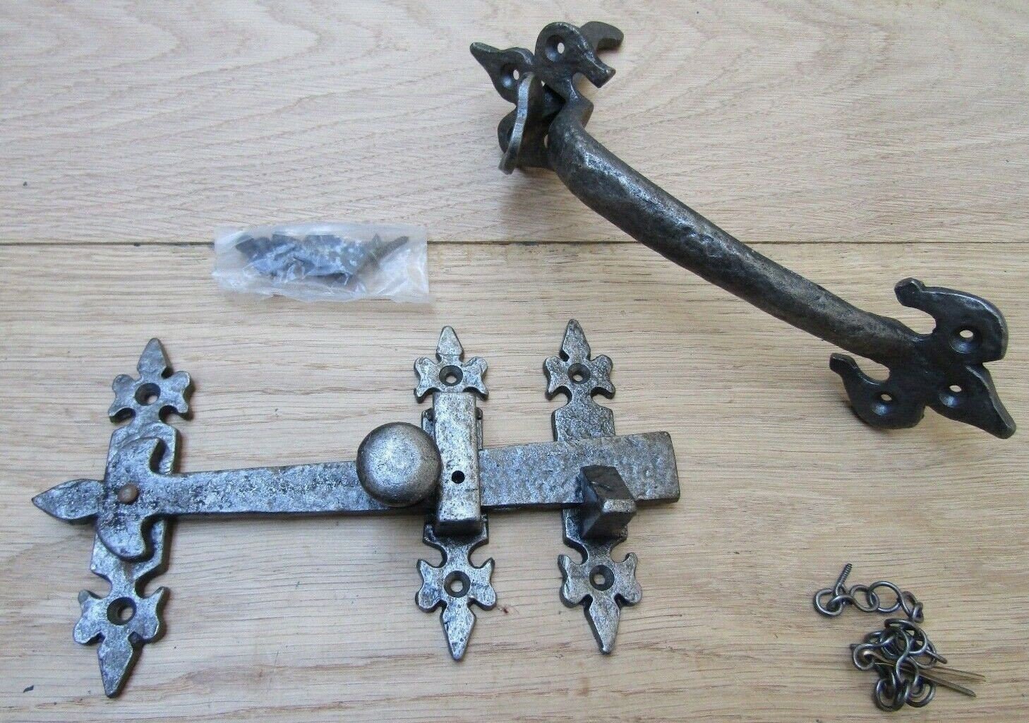 Cast Iron FDL Door Hinges & Cottage Thumb Latch Set – Vintage Tudor Gothic Style – Antique Black Finish
