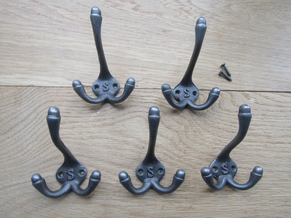 PACK of 5 LETTER S Embossed Triple Hook Cast Iron Rustic Hat and Coat Hooks  Vintage Retro Victorian Old -  Canada