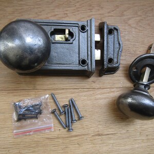 Massivt gjutjärn, dörrknopp och låslås, antika järn rustika vintage lantlig viktorianska dörrknoppar, handtag Small Latch cottage