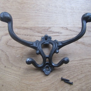 PARISIAN CHATEAU Cast iron French ornate quad Rustic Hat & coat hook vintage retro old antique style hallway bedroom Peg hanger