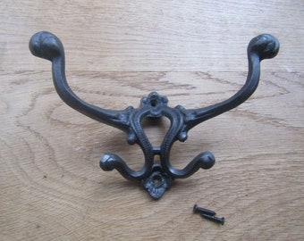 PARISIAN CHATEAU Cast iron French ornate quad Rustic Hat & coat hook vintage retro old antique style hallway bedroom Peg hanger